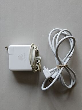 Apple 85W MagSafe 2 Charger A1424